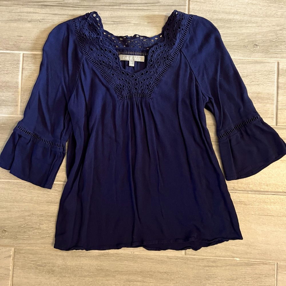 Daniel Rainn blouse size XS